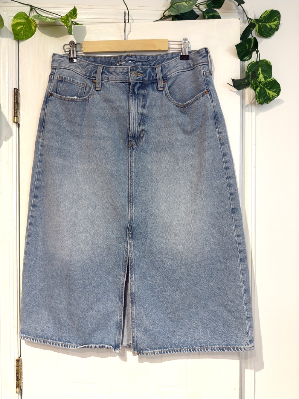 Old Navy Light Blue Denim Midi Skirt with Front Slit 14